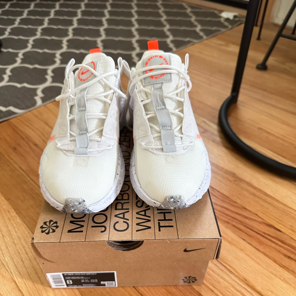 WOMENS BRAND NEW NIKE CRATER IMPACTS W/ ORIGINAL BOX